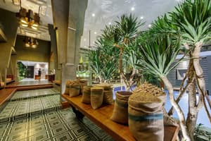 thumbnail: Interior entrance