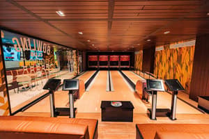 thumbnail: Sports bar