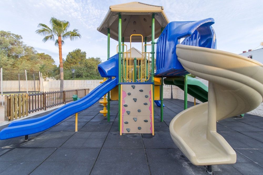 Children's play area - outdoor