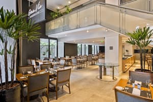 thumbnail: Restaurant