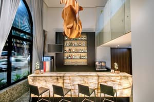 thumbnail: Bar (on property)