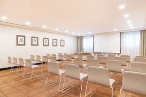 thumbnail: Business center