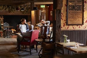 thumbnail: Bar (on property)