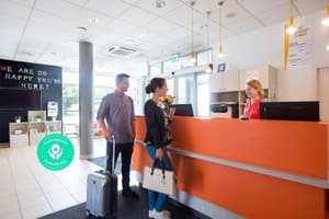 thumbnail: Business center
