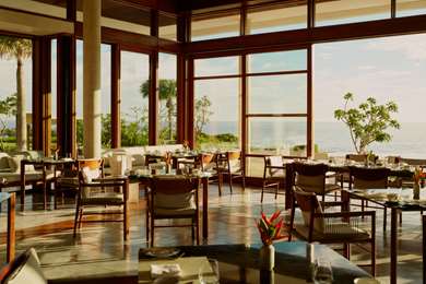 Dining,Dining Area,Restaurant,On-Site