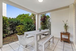 thumbnail: Terrace/patio