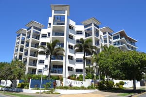 thumbnail: Exterior