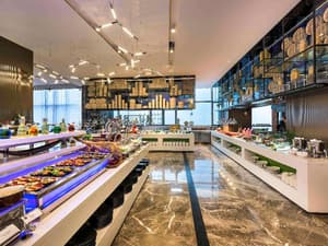 thumbnail: Restaurant