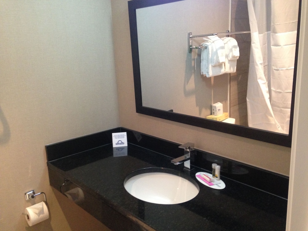 Bathroom amenities