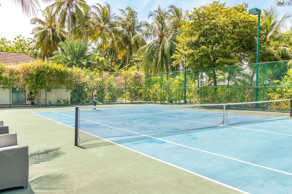 Tennis court