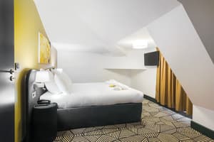 thumbnail: Room