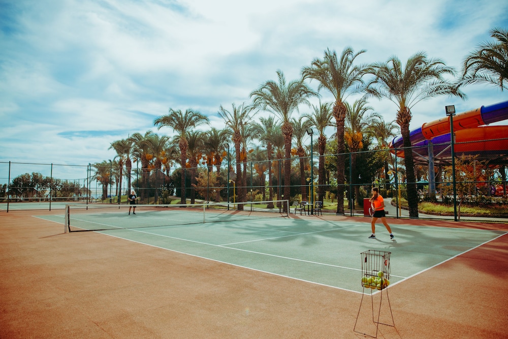 Tennis court