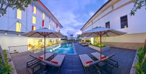 thumbnail: Outdoor pool