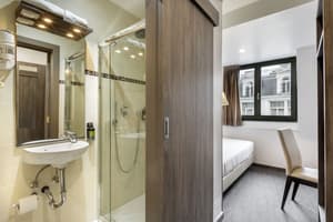 thumbnail: Bathroom