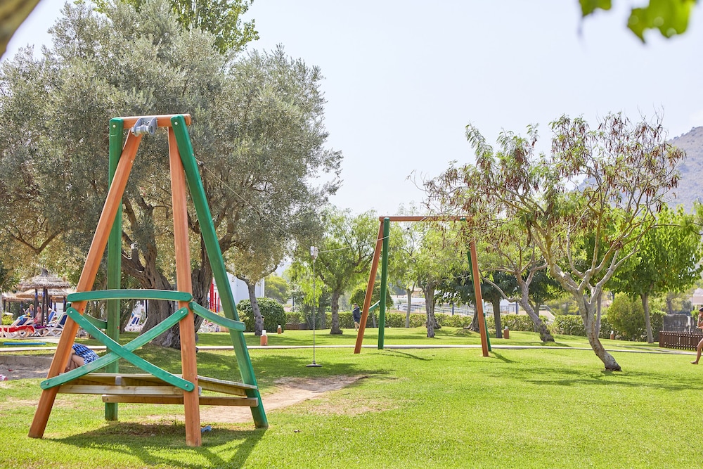 Children's play area - outdoor