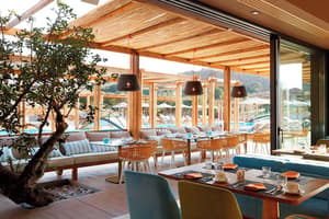 thumbnail: Restaurant