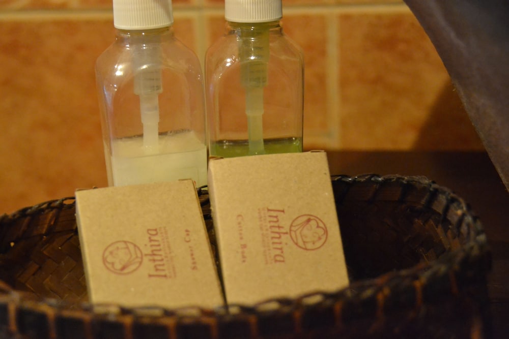 Bathroom amenities
