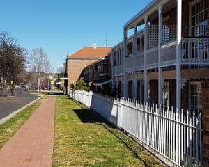 thumbnail: Exterior