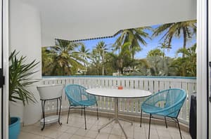 thumbnail: Balcony