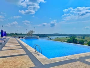 thumbnail: Outdoor pool