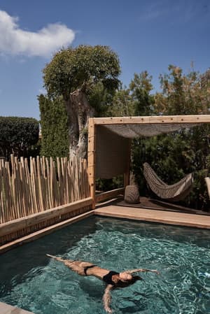 thumbnail: Pool
