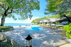 thumbnail: Outdoor pool