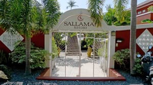 thumbnail: Property entrance