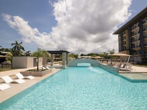 thumbnail: Exterior