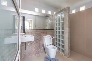 thumbnail: Bathroom