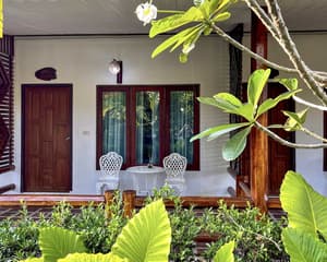 thumbnail: Front of property