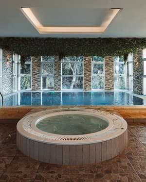 thumbnail: Pool