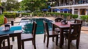 thumbnail: Restaurant