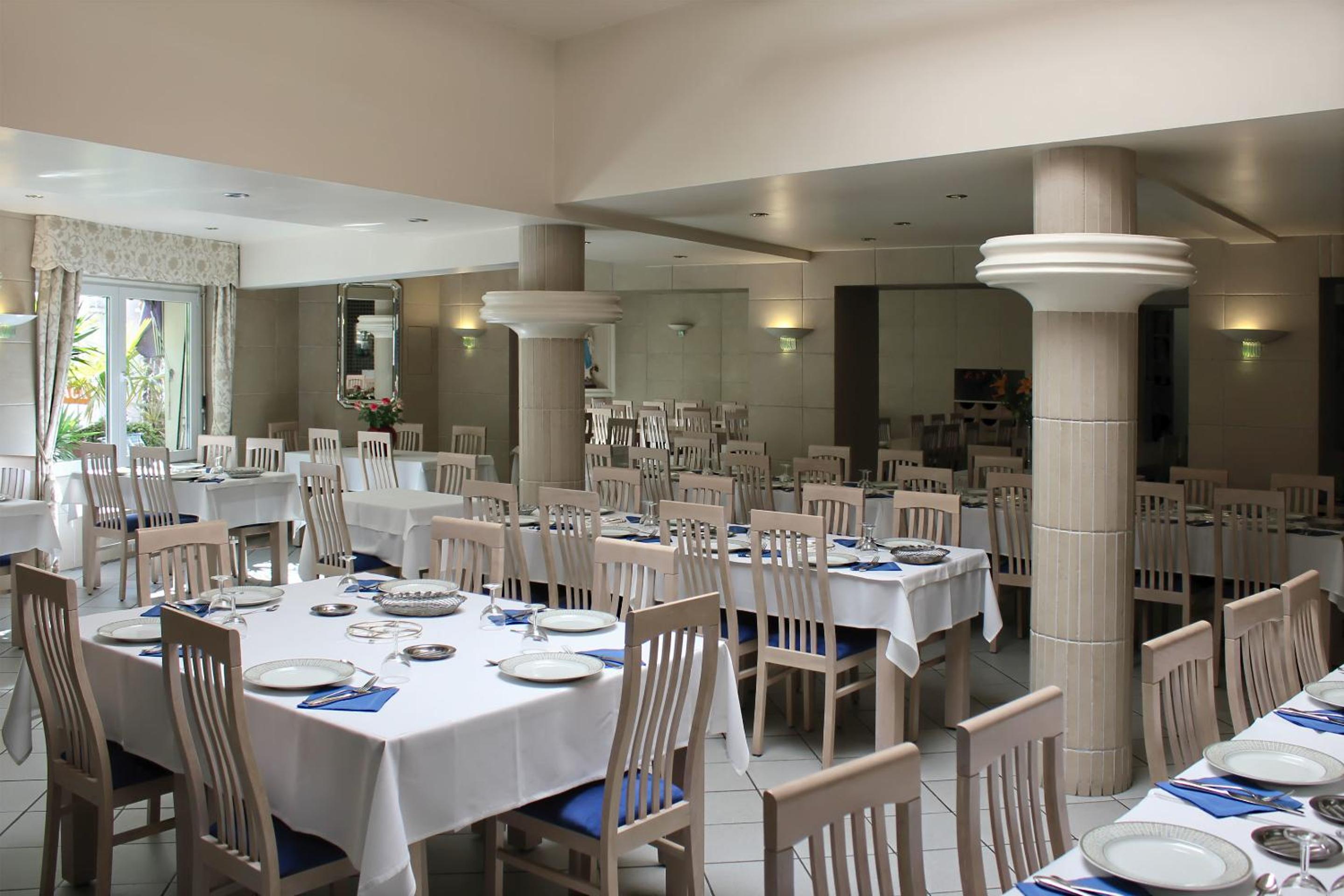 Restaurant-cafeteria