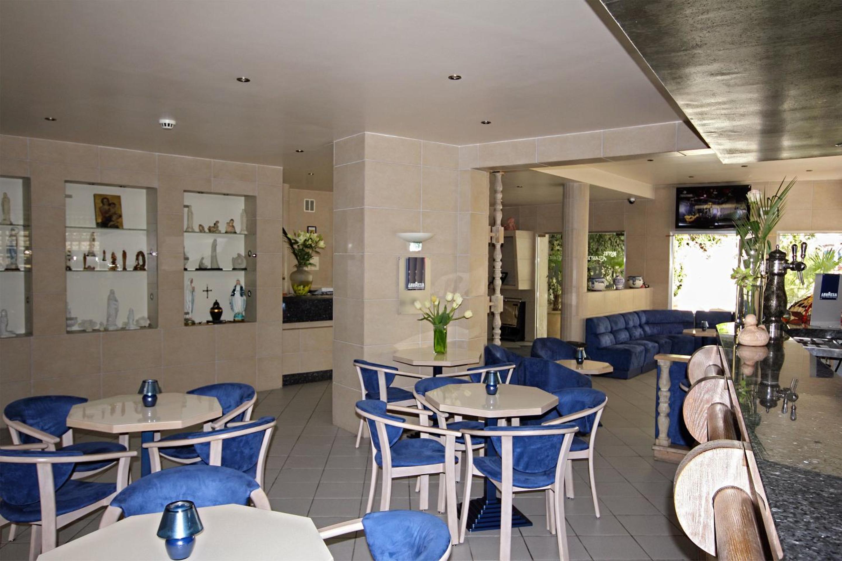 Restaurant-cafeteria