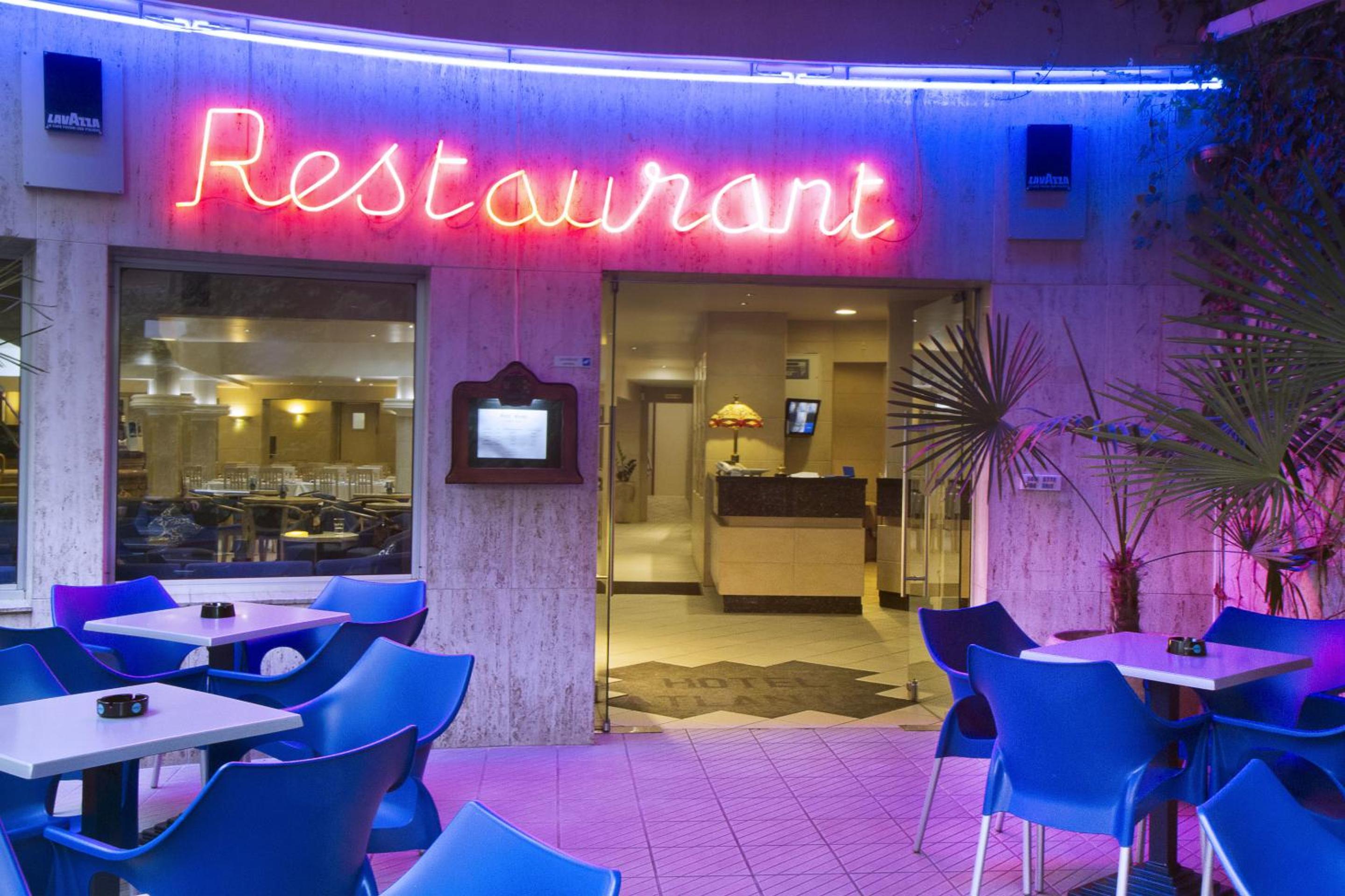 Restaurant-cafeteria