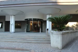 thumbnail: Property entrance