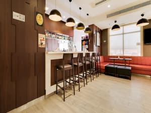 thumbnail: Bar (on property)