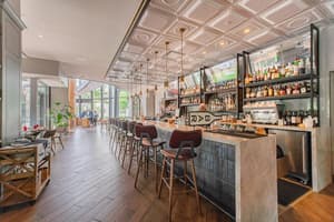 thumbnail: Restaurant