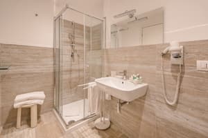 thumbnail: Interior detail