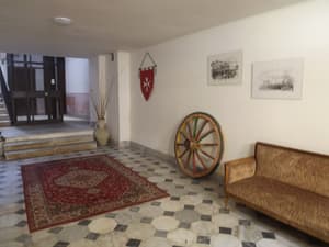 thumbnail: Interior entrance