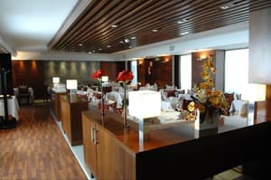 thumbnail: Breakfast area