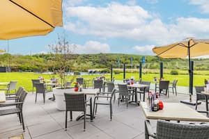 thumbnail: Terrace/patio