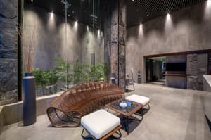 thumbnail: Lobby sitting area