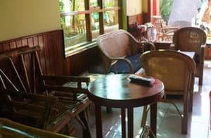 thumbnail: Interior entrance
