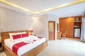 thumbnail: Room