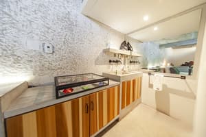 thumbnail: In-room dining