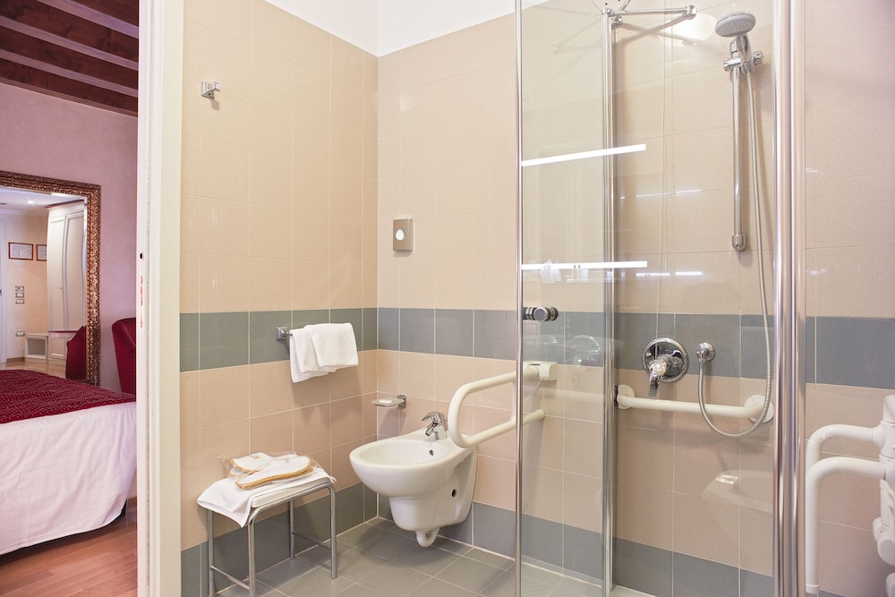 Bathroom amenities