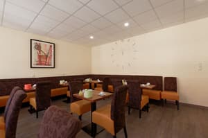 thumbnail: Breakfast area
