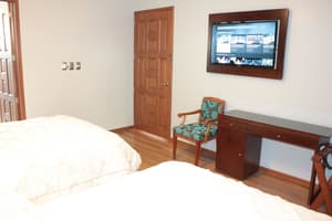 thumbnail: Exterior detail