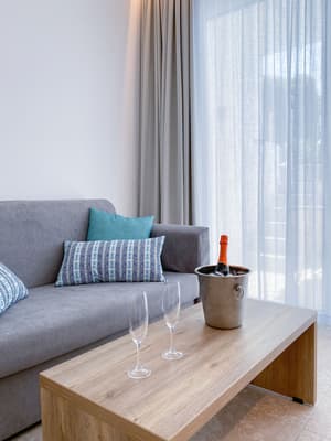 thumbnail: Living area